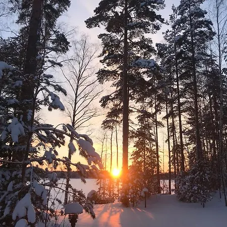 Kivivuori Villa *